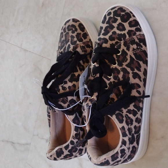 Cat & Jack animal print sneakers. - Picture 2 of 5